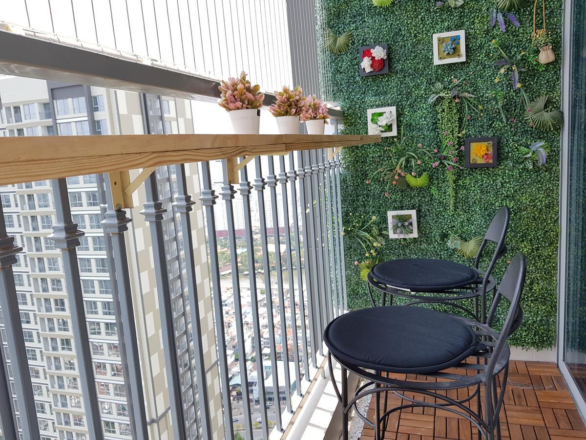 The Berry Vinhomes Luxury Apartments Ho Chi Minh City Exterior photo