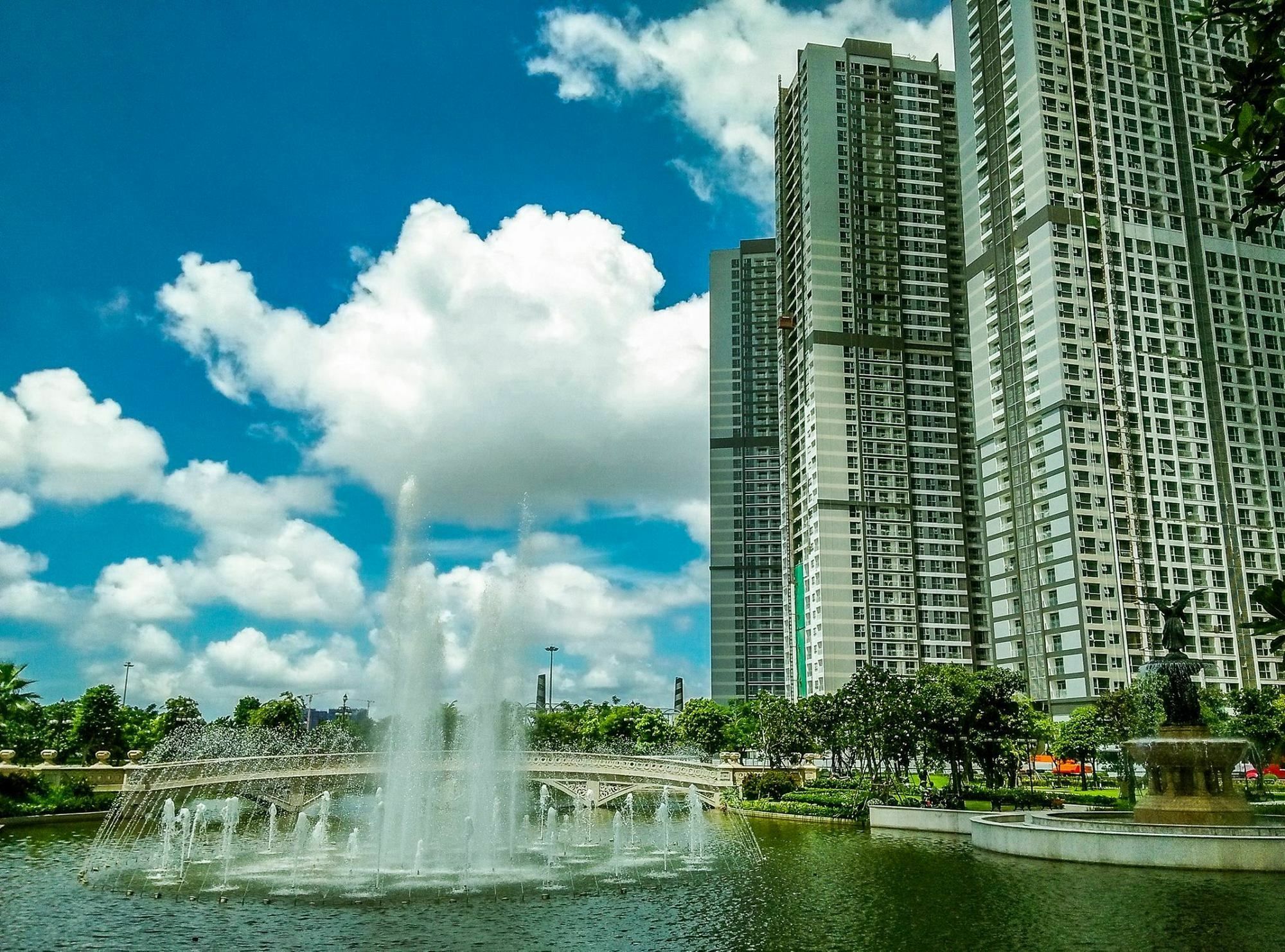 The Berry Vinhomes Luxury Apartments Ho Chi Minh City Exterior photo